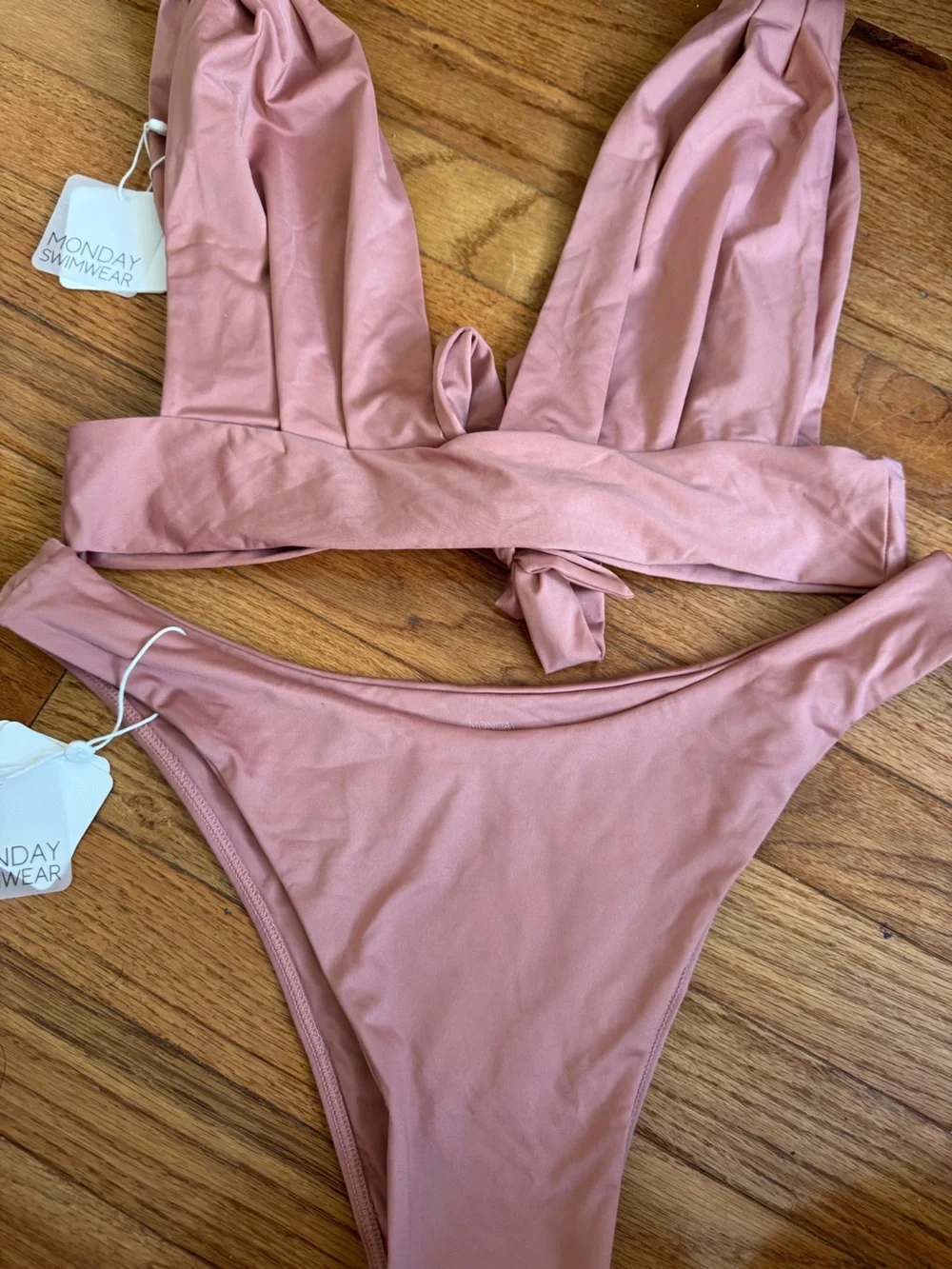 NWT MONDAY SWIMWEAR Aruba Top + Byron Bottoms Bikini Set L